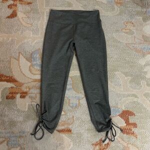 Abercrombie & Fitch Army Green Athletic Cropped Leggings with Tie Bows